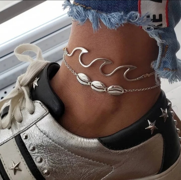 Jewelry - 🎀Sea Shells and Waves Anklet